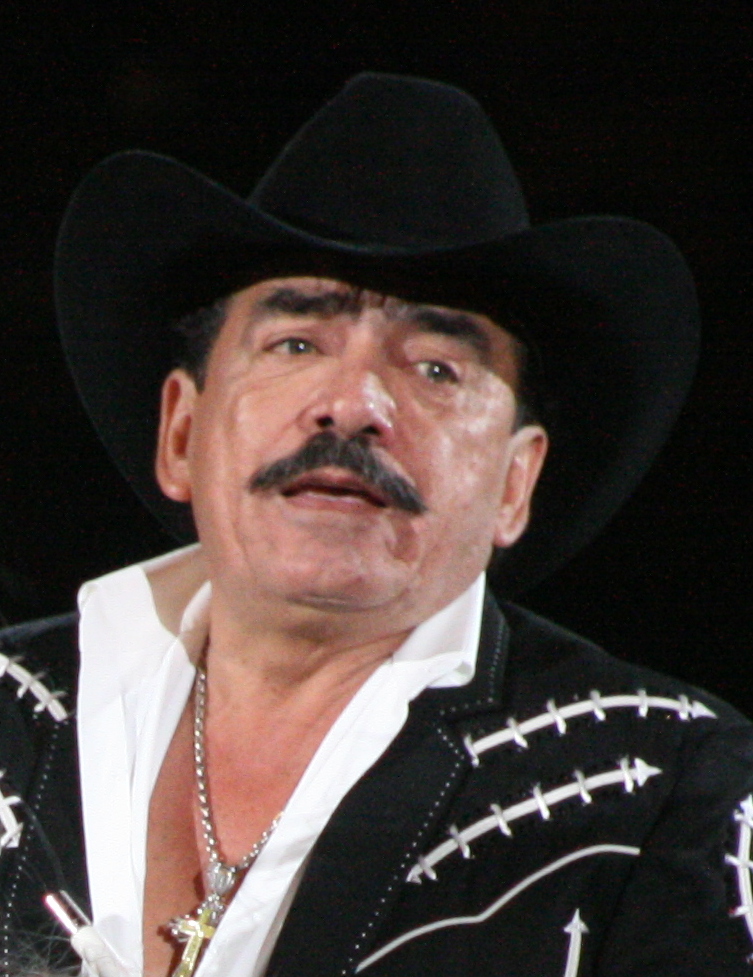 Joan Sebastian: поэт, продюсер и голос мексиканской деревни