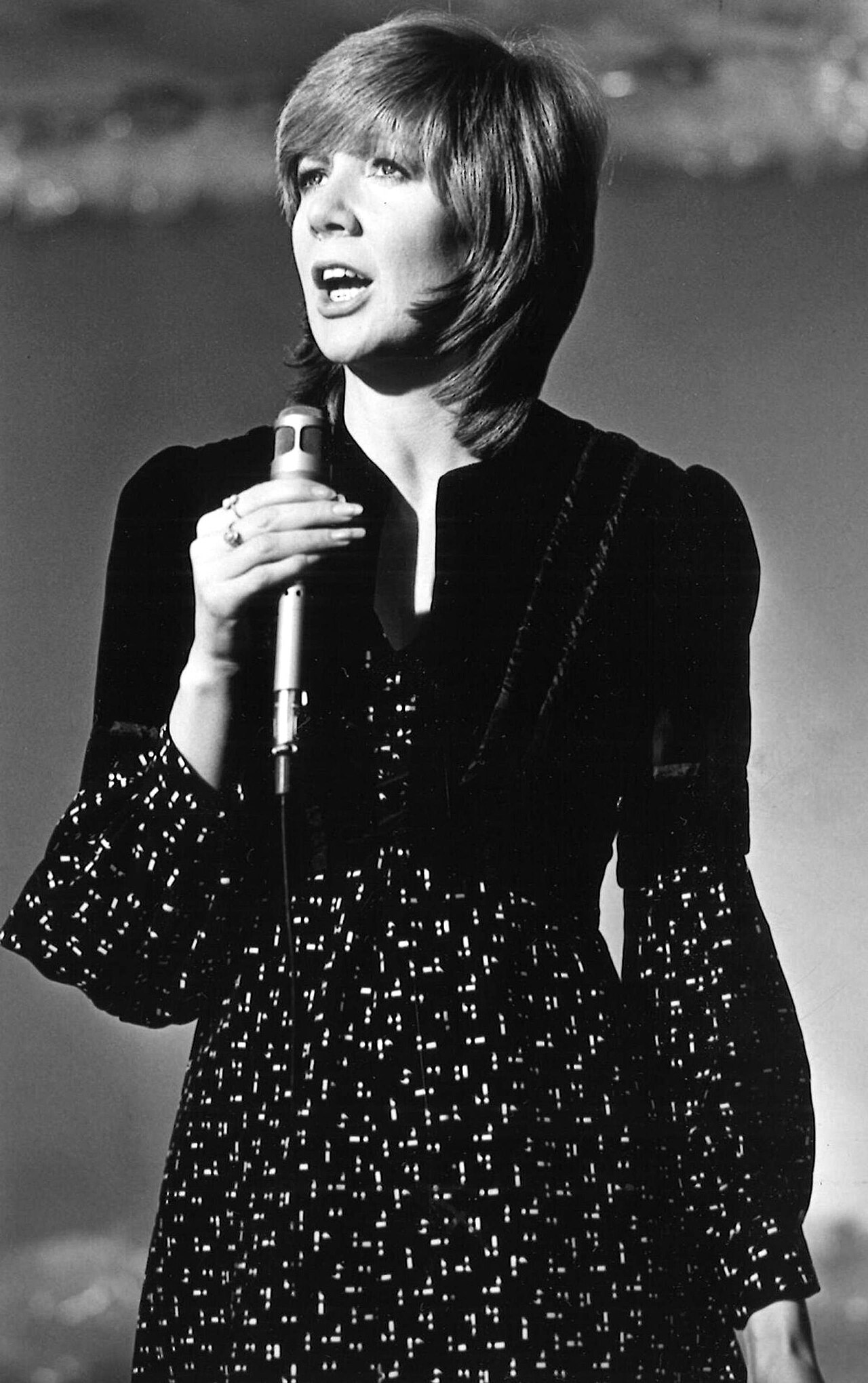 The Star Who Traded the Cavern for Prime Time