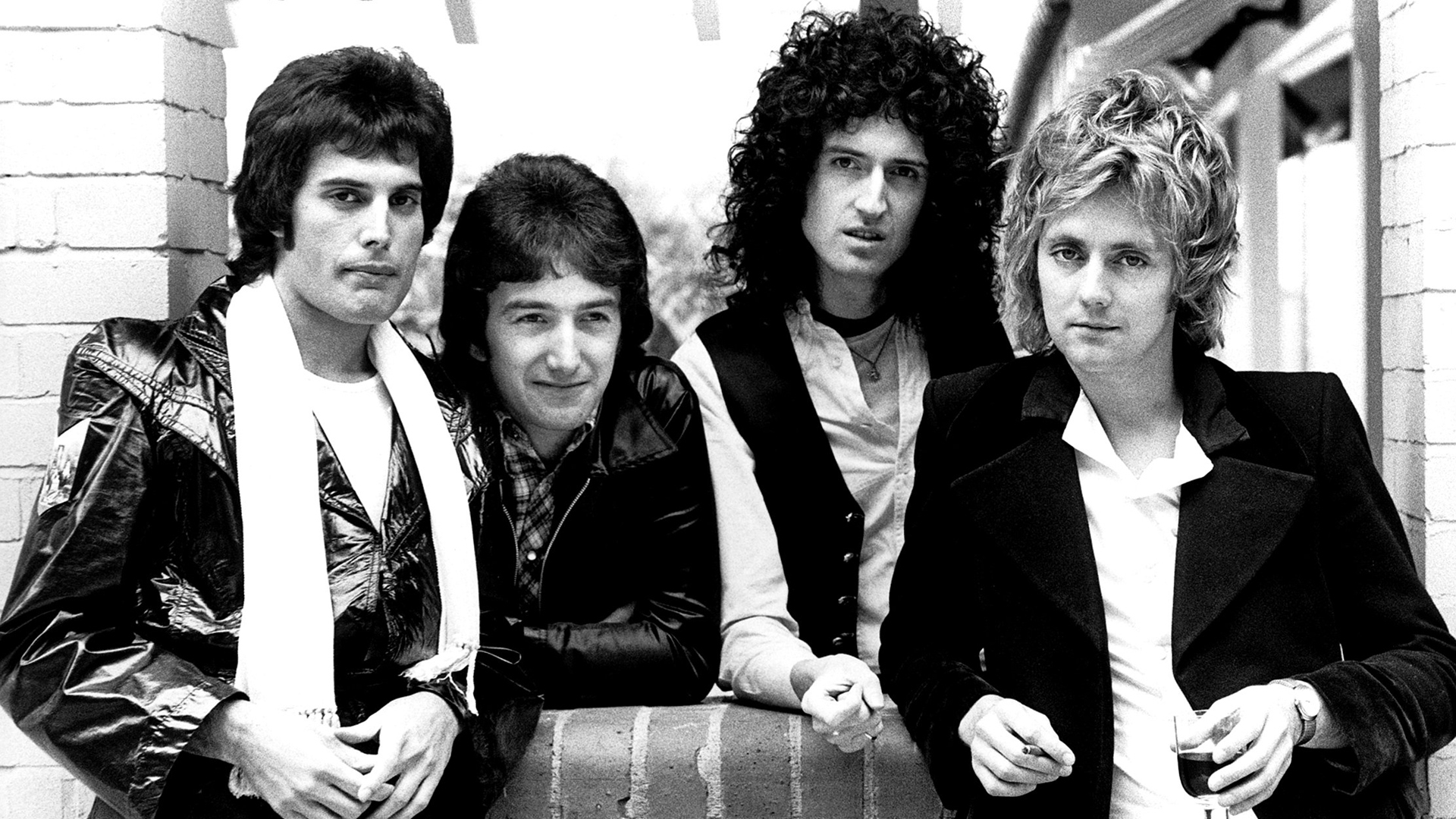 180 Overdubs and a Farm in Wales: Queen’s 1975 Siege